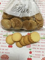 ポワラーヌのクッキー（パリにて）