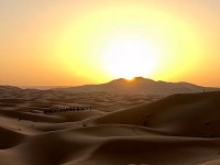 砂漠（日の出）