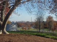 アーリントン墓地からワシントン記念塔