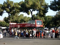 ローマの観光バス