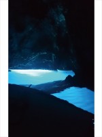 クロアチア版青の洞窟(実物の方が100,000倍美しいです)