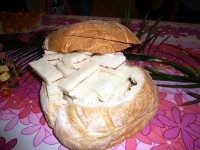 パンの中のサンドイッチ。皆、驚いてました！