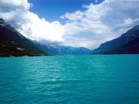 スイスのインターラーケンにあるブリエンツ湖