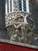 Pena宮の石彫の窓飾り