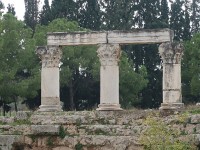 Temple E神殿の柱