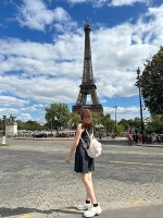 パリのシンボル エッフェル塔
