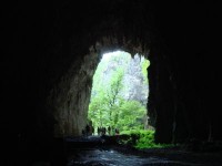 シュコツィアン鍾乳洞の出口