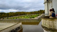 城の正面から見て、右側はディアーヌ・ド・ポワティエ（アンリ2世愛人）の庭園