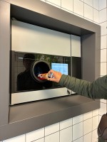 COOPのPETボトル、空き缶の回収機