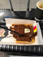 駅で食べたベルギーワッフル