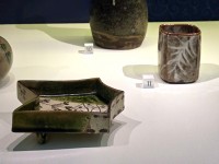 日本コーナーの織部と志野焼？