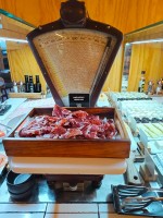 Only You Hotel Atochaの朝食2