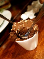 フランスが近いからかチョコレートのアイスがおいしい！