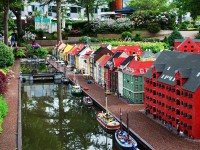 レゴでできたコペンハーゲンのニューハウンの街並